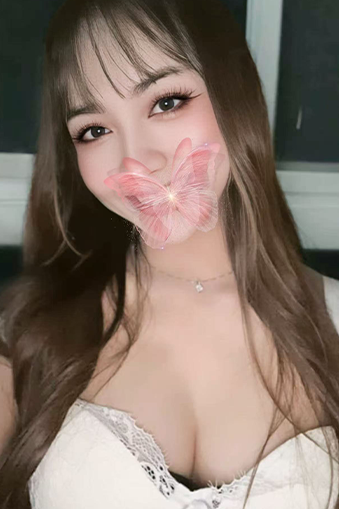 みあ